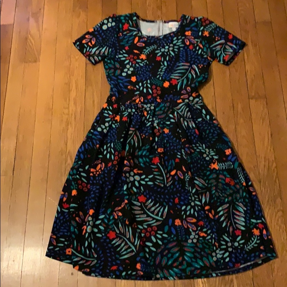 Lularoe amelia dress